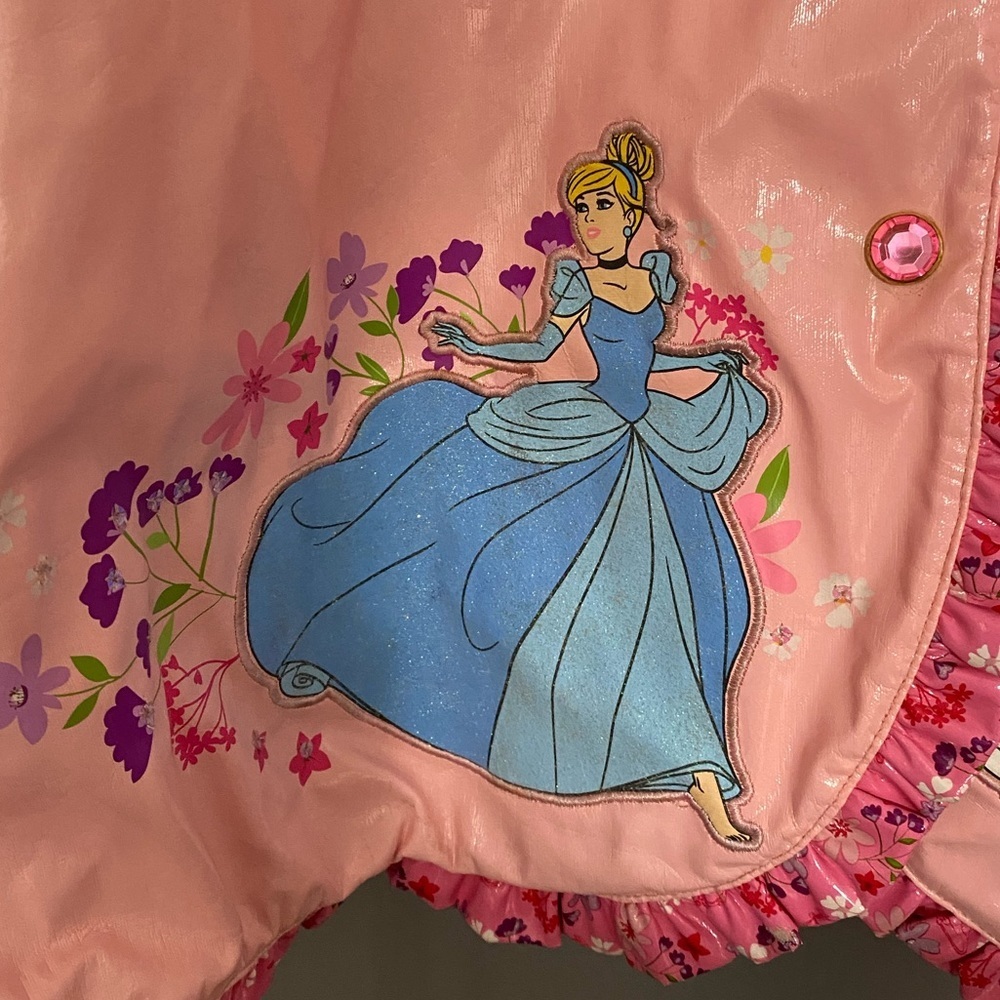 🌻 5 for $25 Sale 🌻 
Disney Princesses Girls Size 7/8 Pink Raincoat - Picture 3 of 16